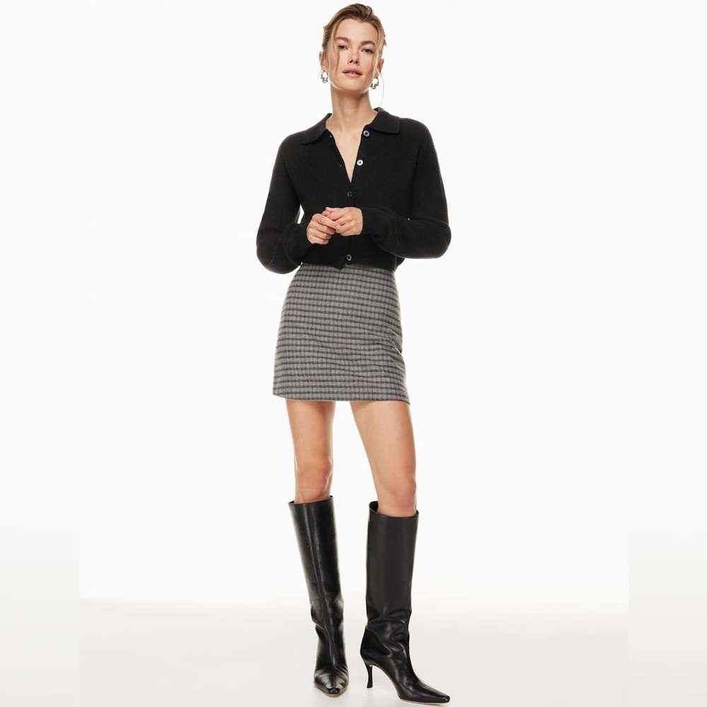 Aritzia Wilfred Classic Mini Skirt Wool & Cashmere Size 6 Gray Black Plaid